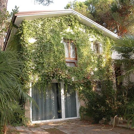 Villa Francesca Lignano Sabbiadoro Eksteriør bilde